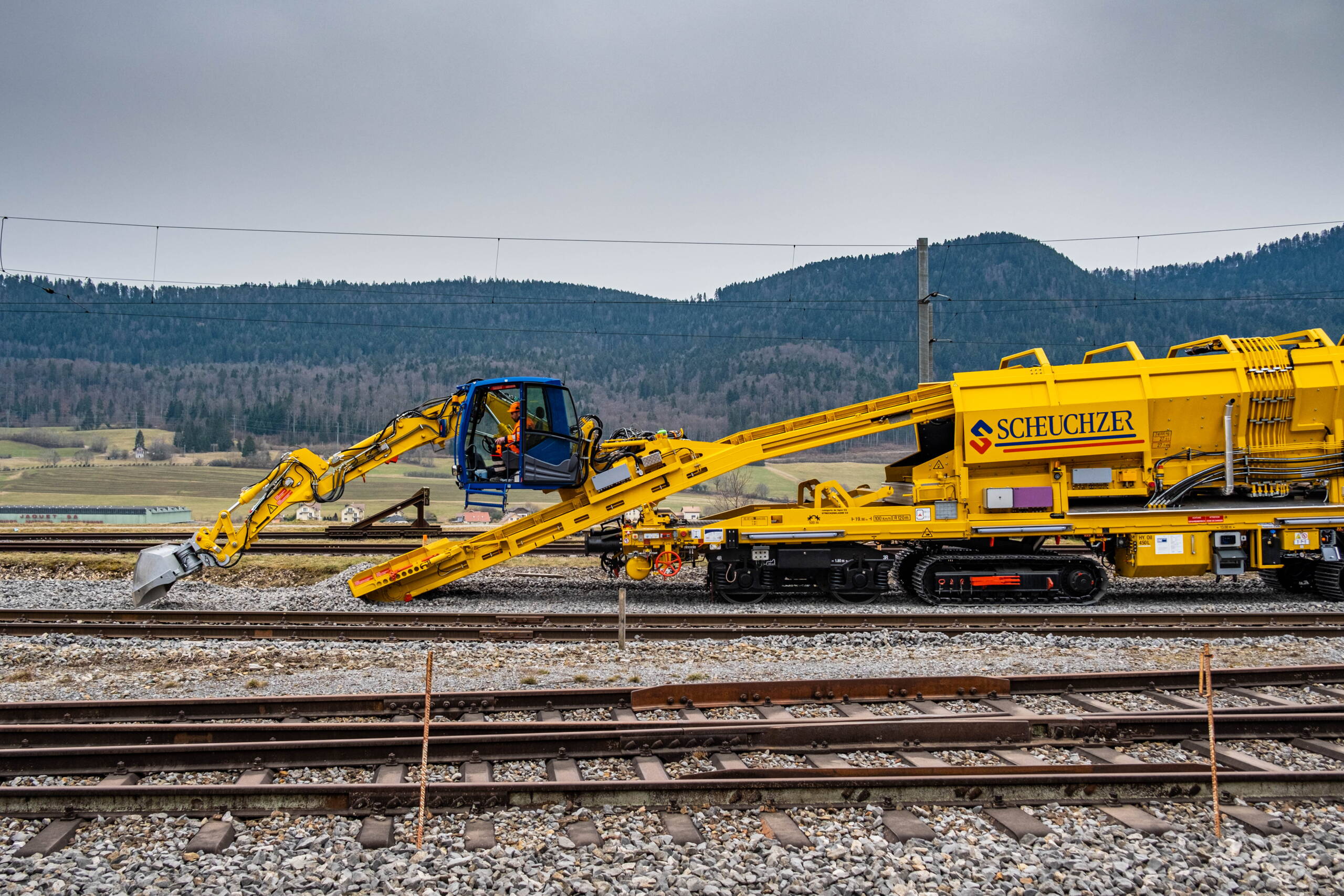 Rail refurbishing machine.